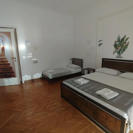 Dock Bay Apartment *