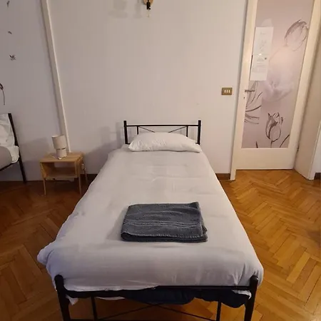 Dock Bay Apartment